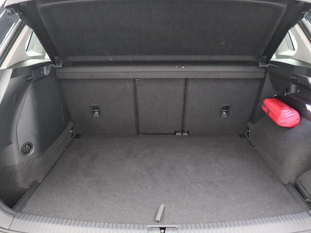 Volkswagen TIGUAN 1.4 TSI e-hybrid Life Business 245PK DSG Led koplampen, adaptive cruise met travel assist, side assist, stuur-stoelverwarming, navigatie, 18" lichtmetaal