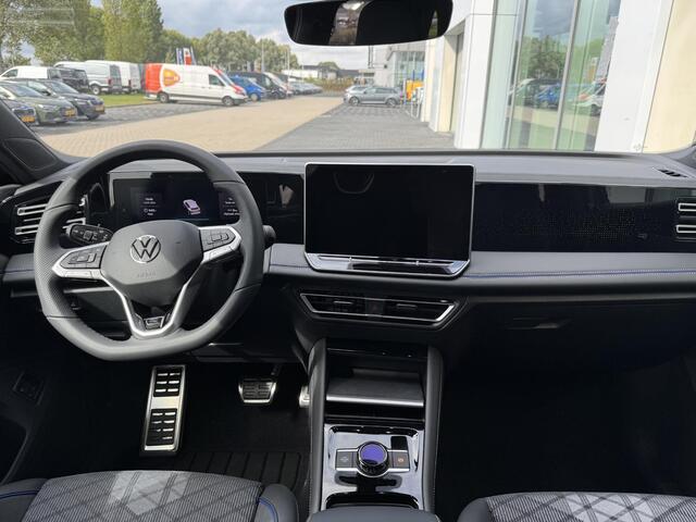 Volkswagen TIGUAN 1.5 eHybrid R-Line Edition 204 PK | Trekhaak | Panoramadak | Adaptieve Cruise Control | Stoel & Stuur Verwarming |