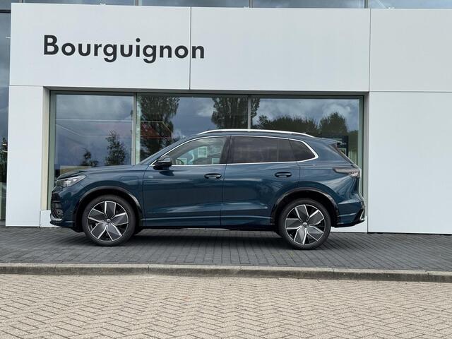 Volkswagen TIGUAN 1.5 eHybrid R-Line Edition 204 PK | Trekhaak | Adaptief Onderstel | Panoramadak | Stoel & Stuur Verwarming | Carplay | Camera |