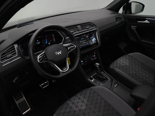 Volkswagen TIGUAN 1.4 TSI eHybrid R-Line Business+ | Panoramadak | IQ.Light | Stoel-/achterbankverwarming | Black Style | 19 inch