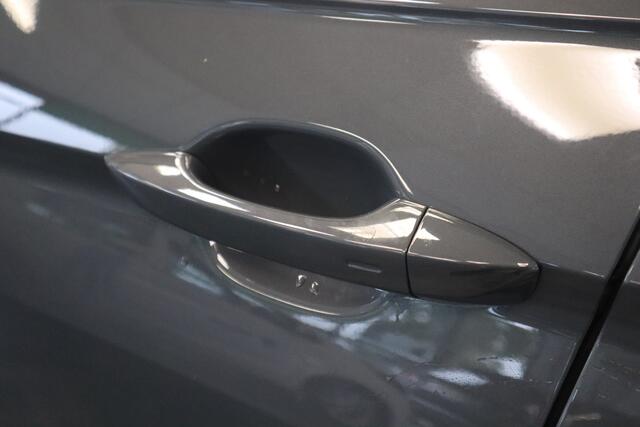 Volkswagen TIGUAN 1.5 TSI Life Business ACC Climate Panoramadak PDC Keyless NAP