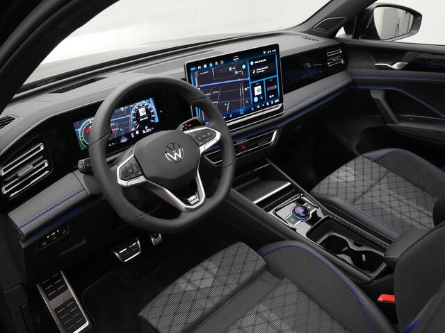 Volkswagen TIGUAN 1.5 eHybrid 204 pk DSG R-Line Edition | Panoramadak | Trekhaak | Harman Kardon sound | Park Assist | 19 inch