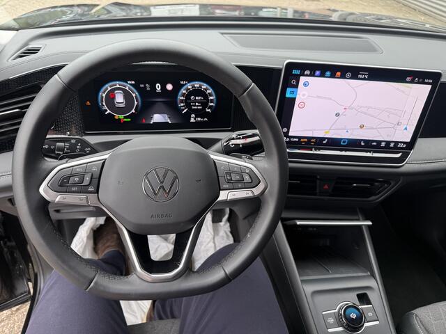 Volkswagen TIGUAN 1.5 eTSI Life Edition | Automaat | Stoelverwarming | Digital Cockpit | Navigatie | Achteruitrijcamera | IQ-Light LED Matrix |