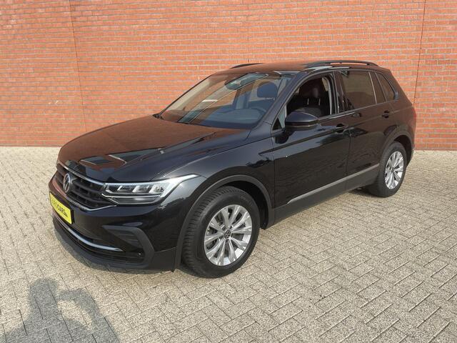 Volkswagen TIGUAN 1.5 TSI 150pk DSG Life | COMPANY CAR | Panoramadak | Navigatie | d.m.v. Apple Carplay / Android Auto | Parkeersensoren | Adaptive Cruise Control | Stoel- en stuurverwarming | Ledverlichting | Getinte ramen | Climate Control