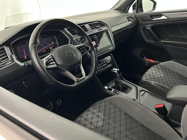 Volkswagen TIGUAN 1.5 TSI 150pk DSG R-Line Business+ Black Style Trekhaak Camera Head-Up Keyless Virtual Cockpit Navigatie Panoramadak