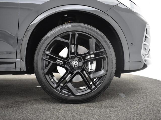 Volkswagen TIGUAN 1.5 272pk DSG eHybrid R-Line Edition · Camera · Elek. Trekhaak · Panoramadak · Elek. Voostoelen · Massage · Stoelventilatie · 20'' Inch · Garantie t/m 02-09-2029 of 100.000km