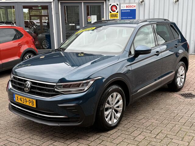 Volkswagen TIGUAN 1.5 TSI Life | AUTOMAAT | NAVI | PDC | VOL LED |
