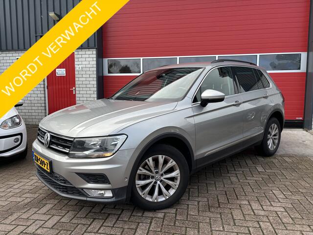 Volkswagen TIGUAN 1.4 TSI ACT Comfortline AUTOMAAT / TREKHAAK / NWE DRIEM / CAMERA / NAVI / CLIMA / PDC / BLUETOOTH / CRUISE / NL-AUTO