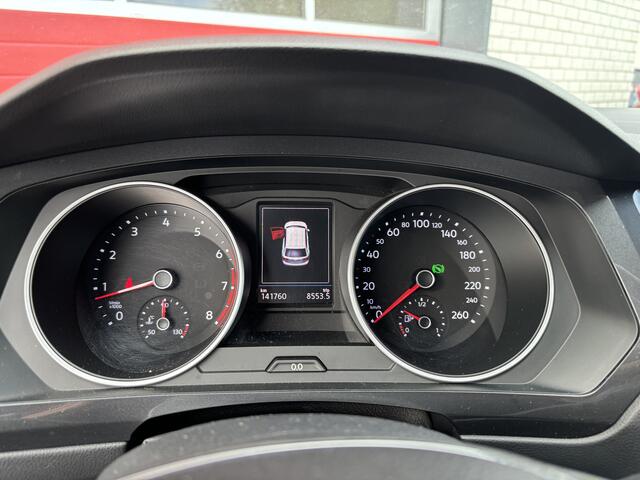 Volkswagen TIGUAN 1.4 TSI ACT Comfortline AUTOMAAT / TREKHAAK / NWE DRIEM / CAMERA / NAVI / CLIMA / PDC / BLUETOOTH / CRUISE / NL-AUTO