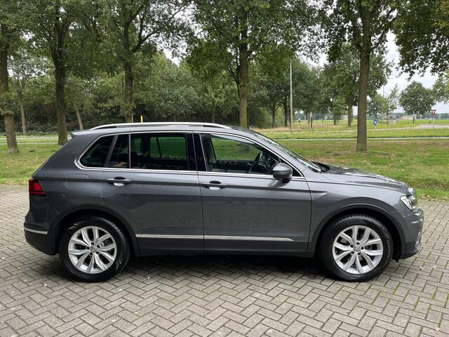 Volkswagen TIGUAN 1.4 TSI ACT Highline | ELEKTR TREKHAAK | CARPLAY | VIRTUAL COCKPIT | LED