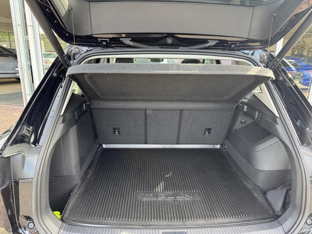 Volkswagen TIGUAN 1.5 eHybrid Elegance | Leer | Pano | Trekhaak