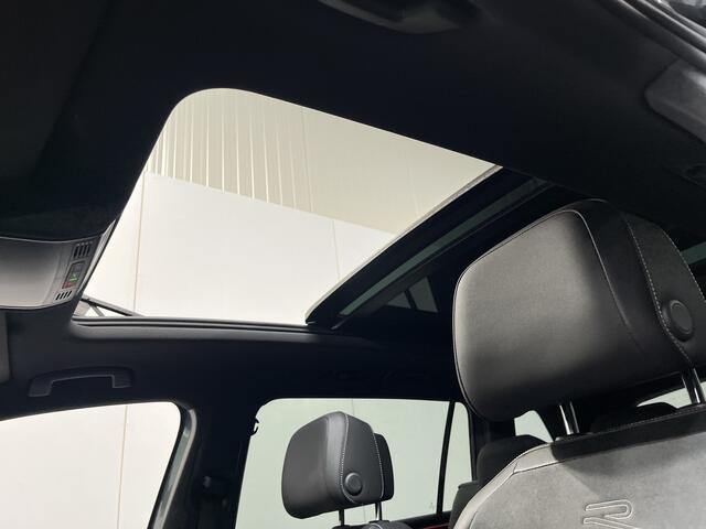 Volkswagen TIGUAN Allspace 2.0 TSI 4Motion R-Line 7p. / AUTOMAAT/ PANO/ 2X R-LINE/ HARMAN KARDON/ KEYLESS/ ELEKTR. TREKHAAK/ MATRIX/ HEAD-UP DISPLAY/ DIGITAL DASH/ ADAPT. CRUISE/ PARK. SENSOREN + CAMERA/ RIJ-MODI/ APP-CONNECT/ CLIMA