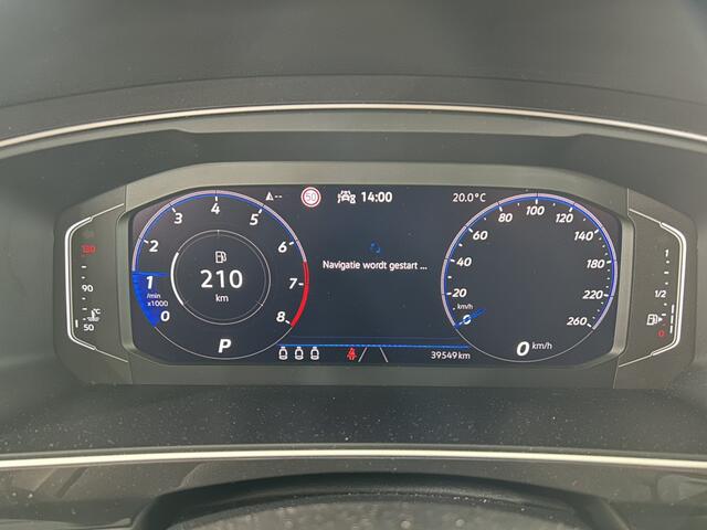 Volkswagen TIGUAN 1.5 TSI R-Line AUTOMAAT / LED / NAVI / ELECT. KLEP / RIJKLAAR