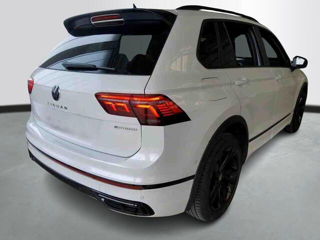Volkswagen TIGUAN 1.4 TSI eHybrid 245pk PHEV R-Line Black Style / Panoramadak / Head Up / 360 Camera / Wordt Verwacht