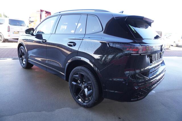 Volkswagen TIGUAN 1.5 eHybrid R-Line Edition 272 PK Hybride nr.V016 | Climate | panorama dak | Trekhaak