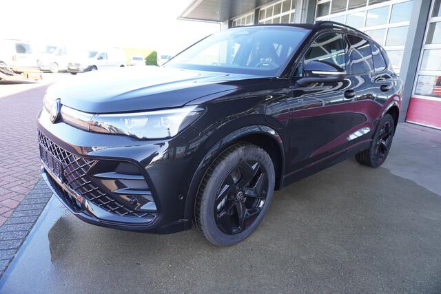 Volkswagen TIGUAN 1.5 eHybrid R-Line Edition 272 PK Hybride nr.V016 | Climate | panorama dak | Trekhaak