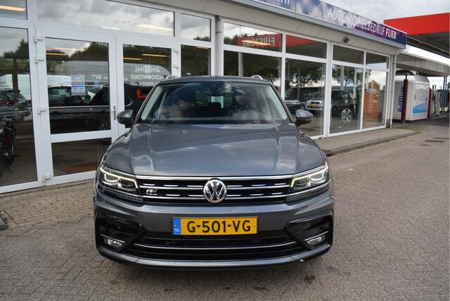 Volkswagen TIGUAN 1.5 TSI ACT Highline R-Line DSG | Orig. NL | NAP | Trekhaak |