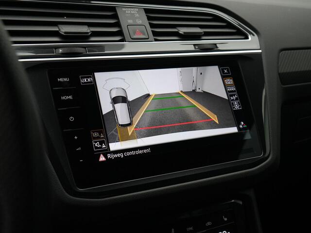 Volkswagen TIGUAN 1.4 TSI 245 pk DSG eHybrid R-Line Business+ | Panoramadak | Trekhaak | Navigatie Discover Pro | IQ Light | Stuur-/stoelverwarming