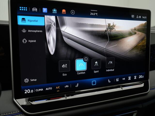 Volkswagen TIGUAN 1.5 eHybrid 204 pk DSG R-Line Edition | Panoramadak | Trekhaak | Harman Kardon sound | Park Assist | Keyless | 19 inch