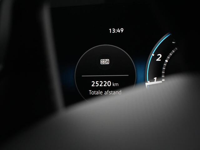 Volkswagen TIGUAN 1.5 eTSI 131 pk DSG Life Edition | LED Plus koplampen | Trekhaak | Achteruitrijcamera | Navigatie | Stuur-/stoelverwarming | Carplay | 20 inch