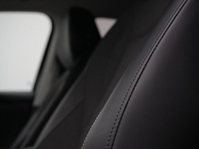 Volkswagen TIGUAN 1.5 eTSI 131 pk DSG Life Edition | LED Plus koplampen | Trekhaak | Achteruitrijcamera | Navigatie | Stuur-/stoelverwarming | Carplay | 20 inch