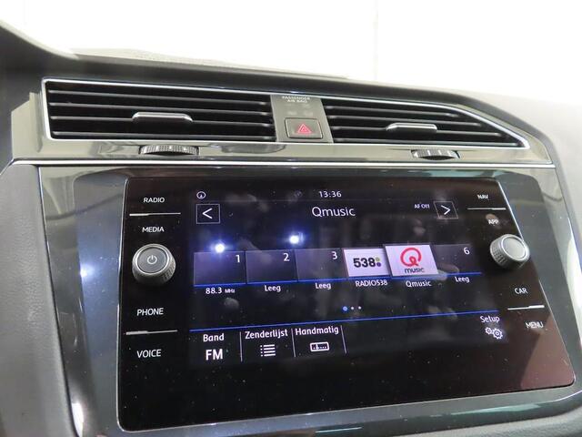Volkswagen TIGUAN 1.5 TSI Comfortline Bns Panoramadak Trekhaak Navi Ad Cruise Winter pack El. Klep Dealeronderhouden