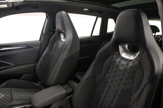 Volkswagen TIGUAN R-Line Edition 1.5 TSI eHybrid 272pk DSG Automaat Trekhaak, Panoramadak, Black Style, Elektrische achterklep, Adaptive cruise control, Achteruitrijcamera