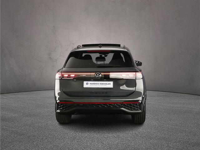 Volkswagen TIGUAN R-Line Edition 1.5 TSI eHybrid 272pk DSG Automaat Trekhaak, Panoramadak, Black Style, Elektrische achterklep, Adaptive cruise control, Achteruitrijcamera