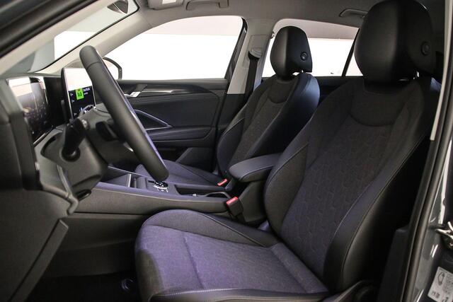 Volkswagen TIGUAN Life Edition 1.5 TSI eHybrid 204pk DSG Automaat Trekhaak, 360 camera, Adaptive cruise control, LED matrix koplampen, Elektrische achterklep