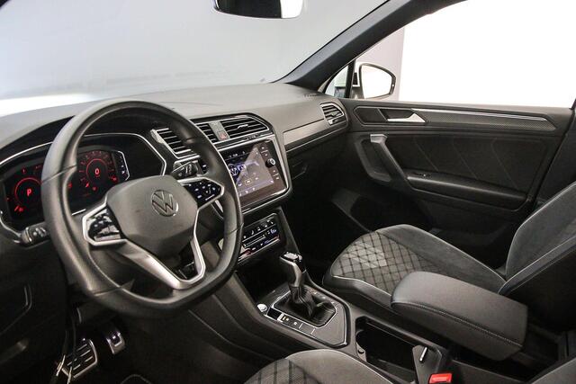 Volkswagen TIGUAN R-Line Business 1.4 TSI eHybrid 245pk DSG Automaat Adaptive cruise control, Achteruitrijcamera, Elektrische achterklep, Navigatie, Stoelverwarming, LED matrix koplampen