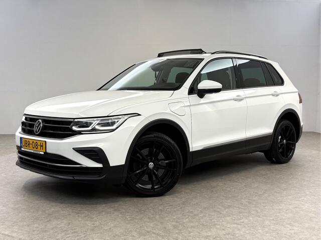Volkswagen TIGUAN 1.4 TSI eHybrid 225PK R-Line | Pano | IQ Light | Virtual | Stuur/Stoelverw. | Adaptive Cruise | Carplay | Trekh.