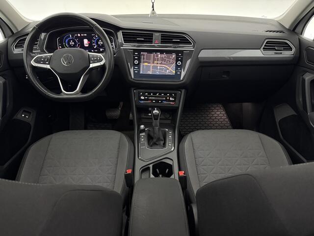 Volkswagen TIGUAN 1.4 TSI eHybrid 225PK R-Line | Pano | IQ Light | Virtual | Stuur/Stoelverw. | Adaptive Cruise | Carplay | Trekh.