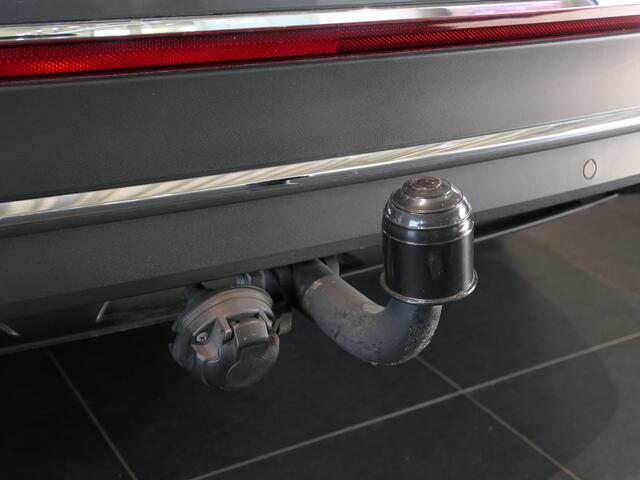 Volkswagen TIGUAN 1.5 TSI Elegance Trekhaak, Dodehoek, stoelverwarming, Adaptive Cruise