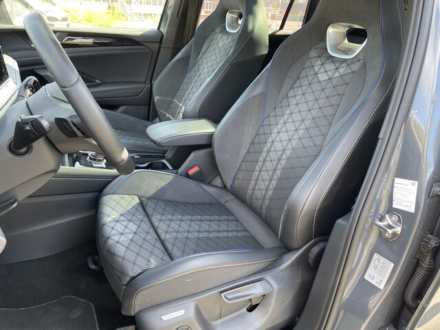 Volkswagen TIGUAN 1.5 eHybrid 272pk R-Line Edition PHEV DSG / Panoramadak / 360 Camera / Stoel+Stuurverwarming / Trekhaak wegklapbaar