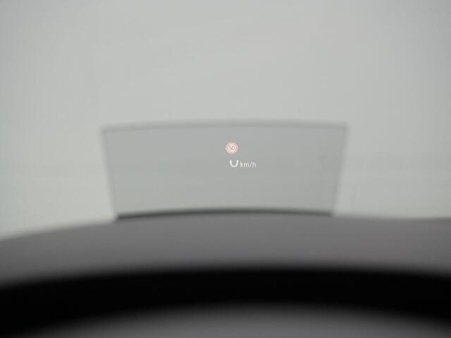 Volkswagen TIGUAN 1.4 TSI 245 pk DSG eHybrid Active | Panoramadak | Navigatie Discover Pro | Adaptief onderstel | IQ Light | Rondomzicht camera | Head-up display | Stuur-/stoelverwarming