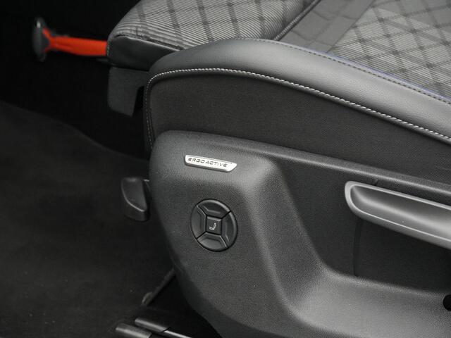 Volkswagen TIGUAN 1.5 eHybrid 272 pk DSG R-Line Edition | Panoramadak | Stoel-/stuurverwarming | Sportstoelen | Standkachel | Park Assist | Side Assist | 20 inch