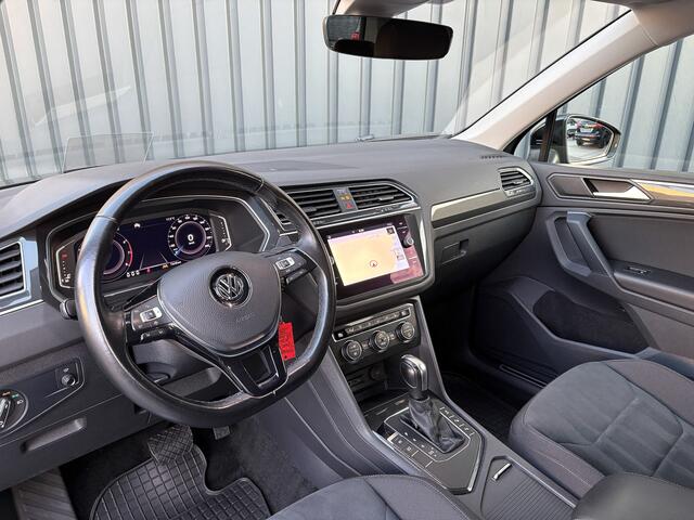 Volkswagen TIGUAN 1.5 TSI R-Line Business | Trekhaak wegkl. | Head Up | Side Assist | Camera | LED | Prijs Rijklaar!!