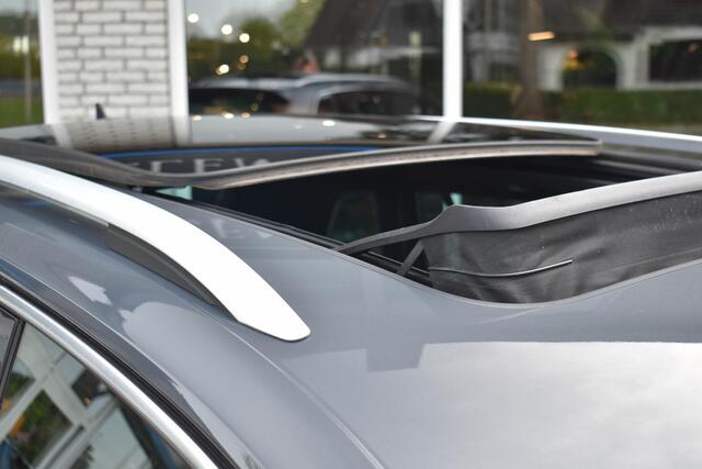 Volkswagen TIGUAN 1.5 TSI R-Line Business+ Pano Trekhaak IQ Light