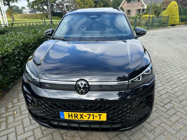 Volkswagen TIGUAN 1.5 eHybrid R-Line Edition 272pk Pano / Trekhaak / Black Style / Harman Kardon