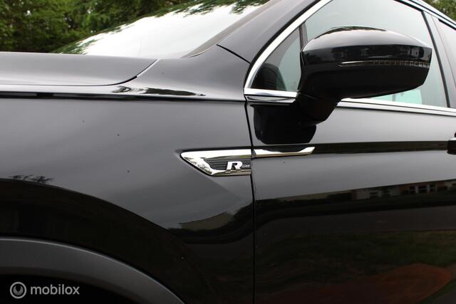 Volkswagen TIGUAN 1.5 TSI ACT Highline Business R PANO ADAPTIVE