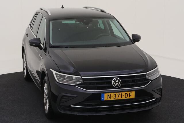 Volkswagen TIGUAN 1.5 TSI Life Business | Trekhaak | Navigatie | Binnenkort beschikbaar