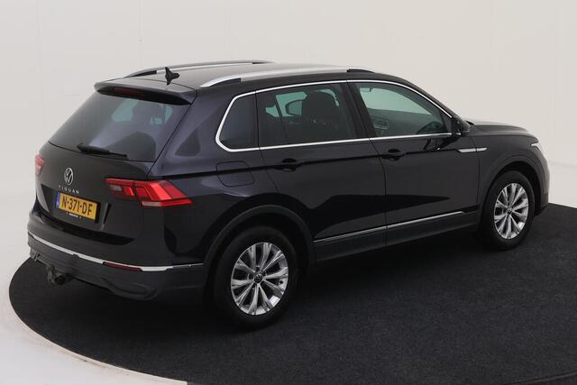 Volkswagen TIGUAN 1.5 TSI Life Business | Trekhaak | Navigatie | Binnenkort beschikbaar