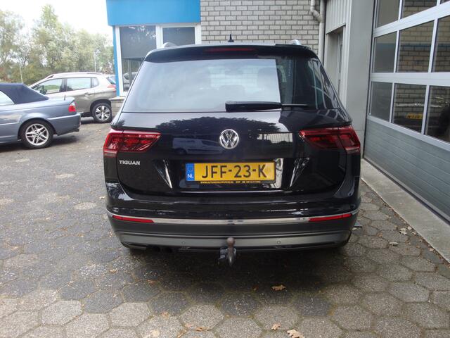Volkswagen TIGUAN 1.4 TSI ACT Highline / Trekhaak / Lederen bekleding
