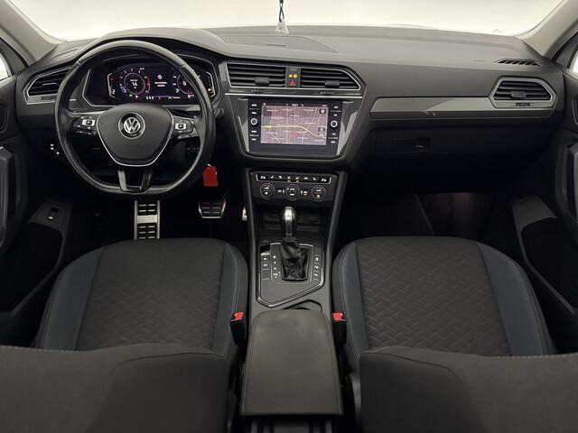 Volkswagen TIGUAN 1.5 TSI 150PK ACT R-Line | Pano | Virtual | Carplay | Camera | LED | Adaptive Cruise | Dodehoek