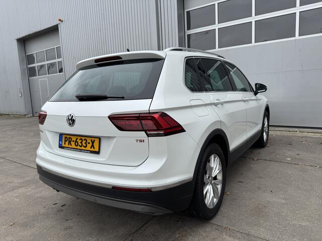 Volkswagen TIGUAN 1.4 TSI ACT Highline AUTOMAAT. VOL OPTIES.