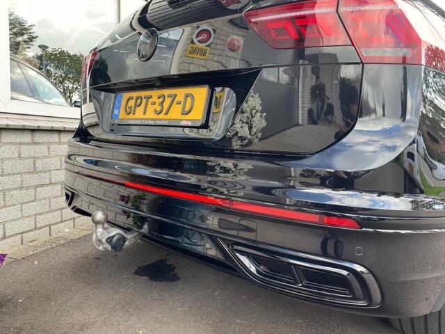 Volkswagen TIGUAN 1.5 TSI R-LINE, Blackpack, HUD, Pano, Carplay, Acc, Blis, Sfeerverlichting, HenK, erg mooi!