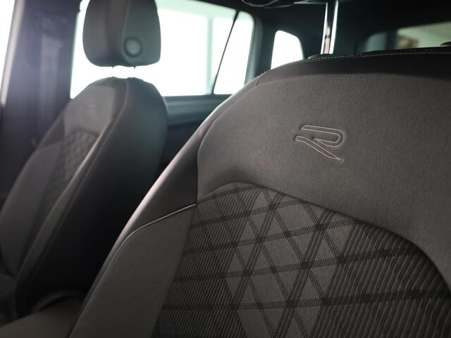 Volkswagen TIGUAN 1.4 TSI eHybrid R-Line Business 245PK PHEV | Panorama dak | Trekhaak wegklapbaar | Assistentie pakket | Head up display | Parkeercamera |