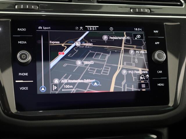 Volkswagen TIGUAN 1.4 TSI eHybrid R-Line Business 245PK PHEV | Panorama dak | Trekhaak wegklapbaar | Assistentie pakket | Head up display | Parkeercamera |