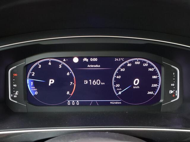 Volkswagen TIGUAN 1.5 TSI R-Line | 150 PK | Matrix LED koplampen | Navigatiesysteem | Adaptive cruise control |