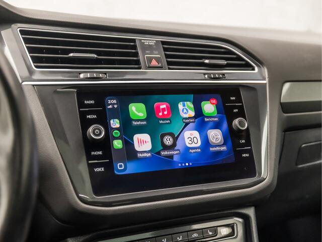 Volkswagen TIGUAN Allspace 1.4 TSI Highline Sport 7 Persoons 150Pk Automaat (PANORAMADAK, VIRTUAL COCKPIT, APPLE CARPLAY, 360 CAMERA, MEMORY SEATS, LEDER, STOELVERWARMING, ADAPTIVE CRUISE, GETINT GLAS, NIEUWSTAAT)